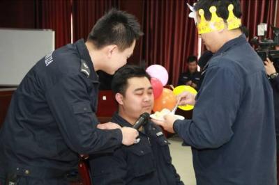 参与游戏很投入